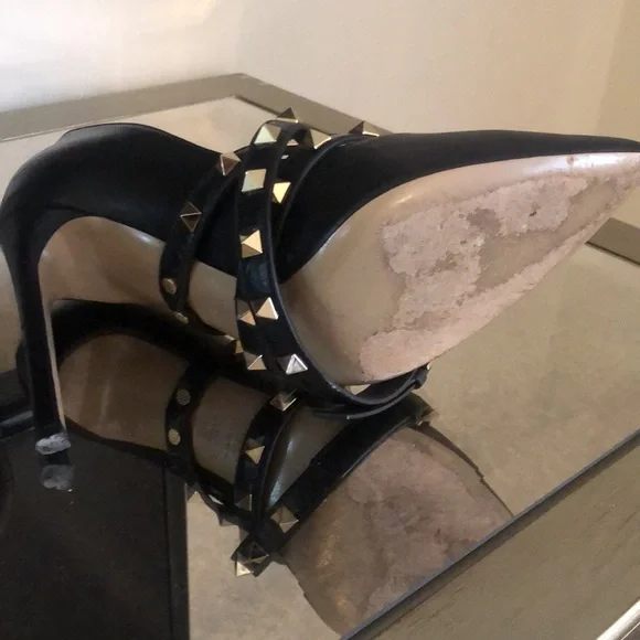 37 🔥Hot strap stiletto heel. Wear straps around like I do or tie around ankle. - Picture 7 of 10